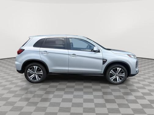 2024 Mitsubishi Outlander Sport SE