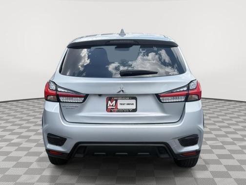 2024 Mitsubishi Outlander Sport SE