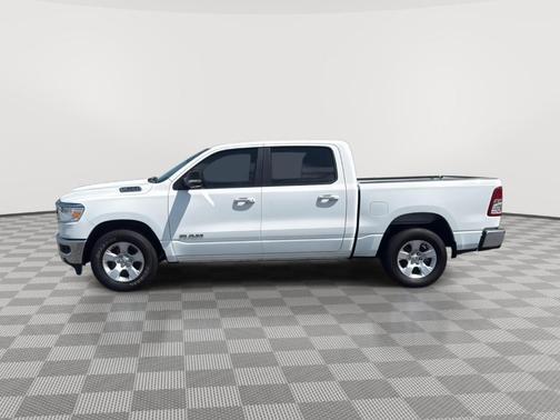 Bright White Clearcoat 2019 RAM 1500 Big Horn