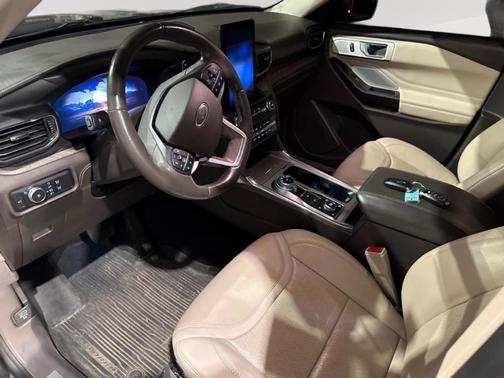 2020 Ford Explorer Platinum