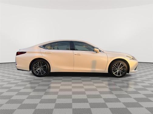 2025 Lexus ES 350 Base