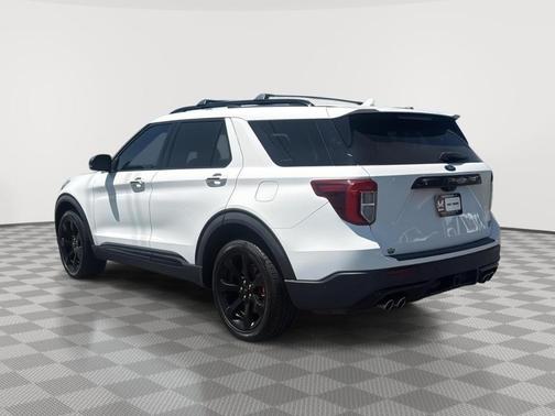 Star White 2020 Ford Explorer ST