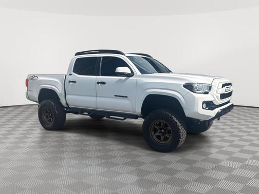 2016 Toyota Tacoma SR5