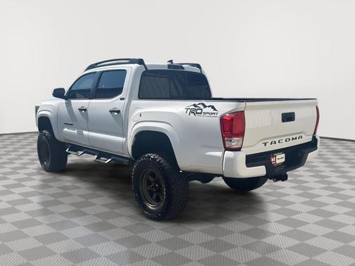 2016 Toyota Tacoma SR5