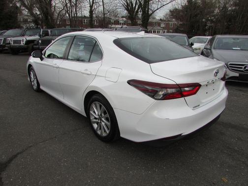 2021 Toyota Camry LE