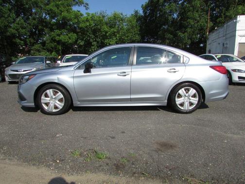 2019 Subaru Legacy 2.5i