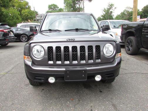 Gray 2015 Jeep Patriot Sport