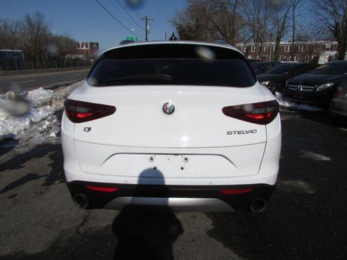 2019 Alfa Romeo Stelvio Ti