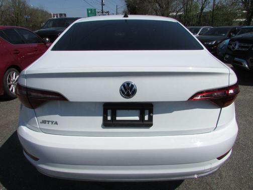 Pure White 2019 Volkswagen Jetta 1.4T S