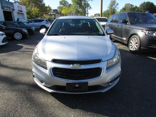Silver 2015 Chevrolet Cruze 1LT