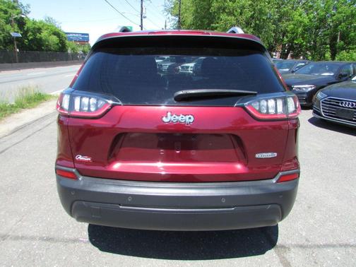Burgundy 2019 Jeep Cherokee Latitude Plus