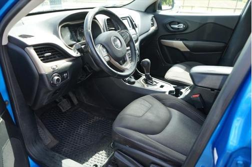2017 Jeep Cherokee Altitude