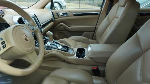 2014 Porsche Cayenne Cayenne