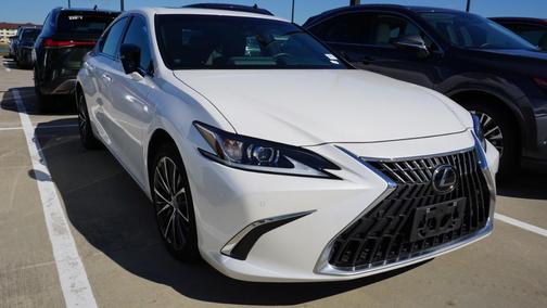 2024 Lexus ES 250 Base