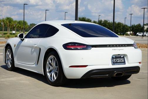 2021 Porsche 718 Cayman T