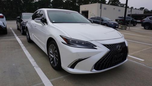 2024 Lexus ES 300h Ultra Luxury