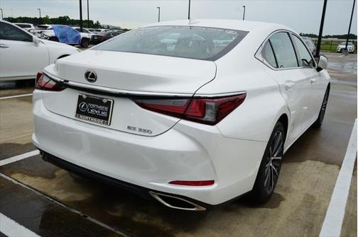 2024 Lexus ES 350 Base