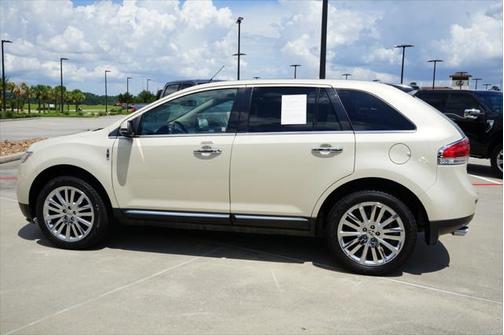 2014 Lincoln MKX Base