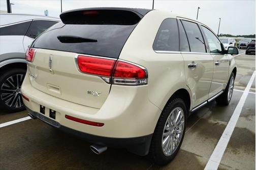 2014 Lincoln MKX Base