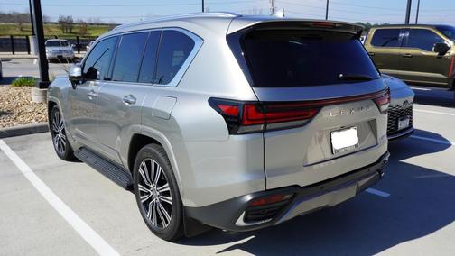 2024 Lexus LX 600 Luxury