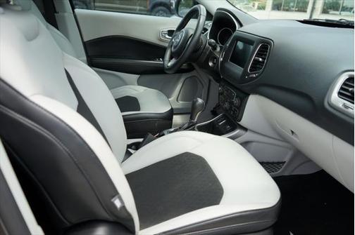 2017 Jeep New Compass Latitude