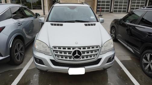 Silver 2011 Mercedes-Benz M-Class 4MATIC