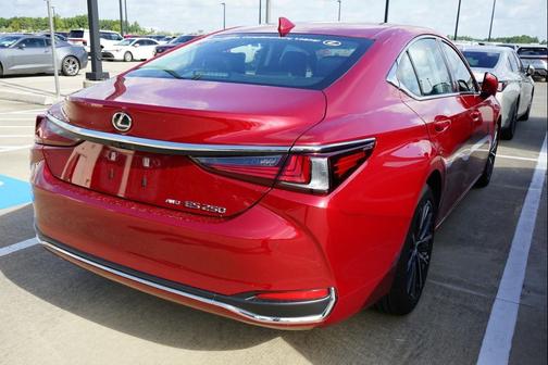 2024 Lexus ES 250 Base