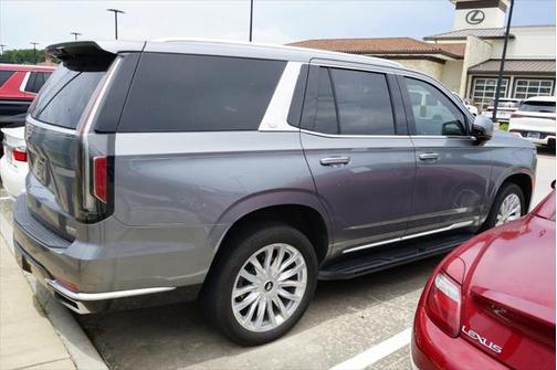 2022 Cadillac Escalade Luxury