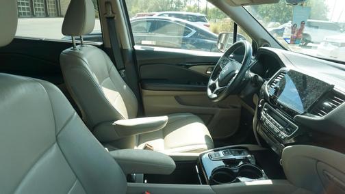 2020 Honda Pilot Touring 8-Passenger