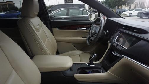 2017 Cadillac XT5 Premium Luxury