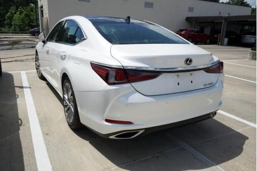 2021 Lexus ES 350 Ultra Luxury