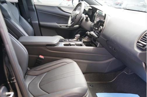 2024 Lexus NX 350 F SPORT Handling