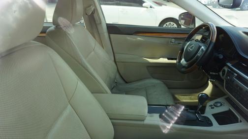 2013 Lexus ES 300h Base