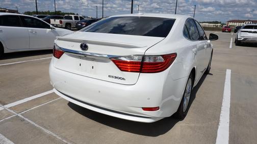 2013 Lexus ES 300h Base