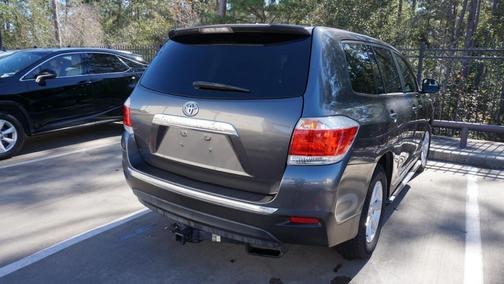 2011 Toyota Highlander SE