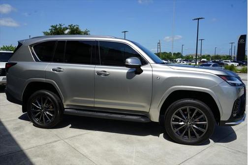 2023 Lexus LX 600 Base