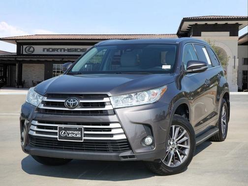 2017 Toyota Highlander XLE