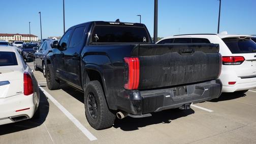2023 Toyota Tundra Hybrid Platinum