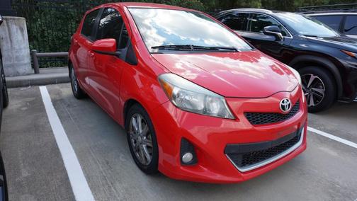2014 Toyota Yaris L