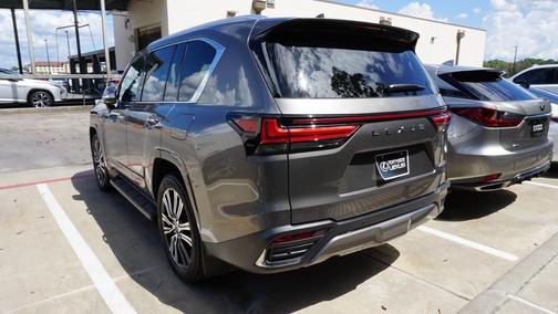 2022 Lexus LX 600 Luxury