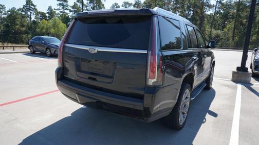 2018 Cadillac Escalade Luxury