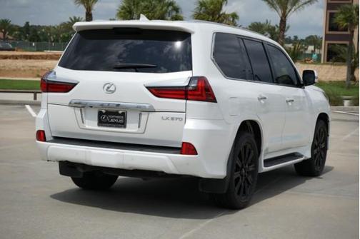 2018 Lexus LX 570 Base