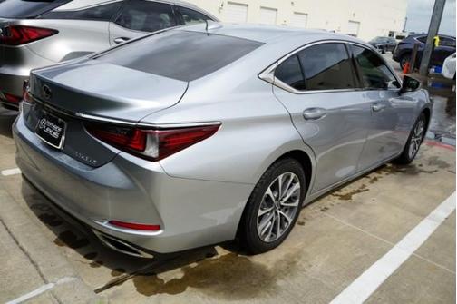 2022 Lexus ES 350 Base