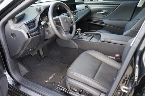 2024 Lexus ES 300h Base