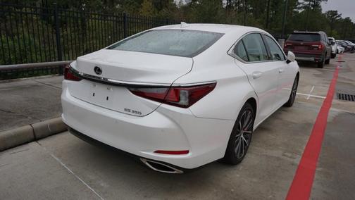 2023 Lexus ES 350 Base