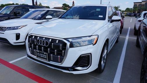 2025 Audi Q7 55 Premium Plus