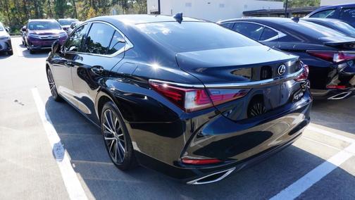 2022 Lexus ES 350 Base