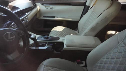 2017 Lexus ES 350 Base