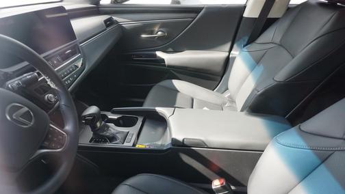 2025 Lexus ES 350 Base