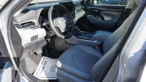 2023 Toyota Highlander Platinum